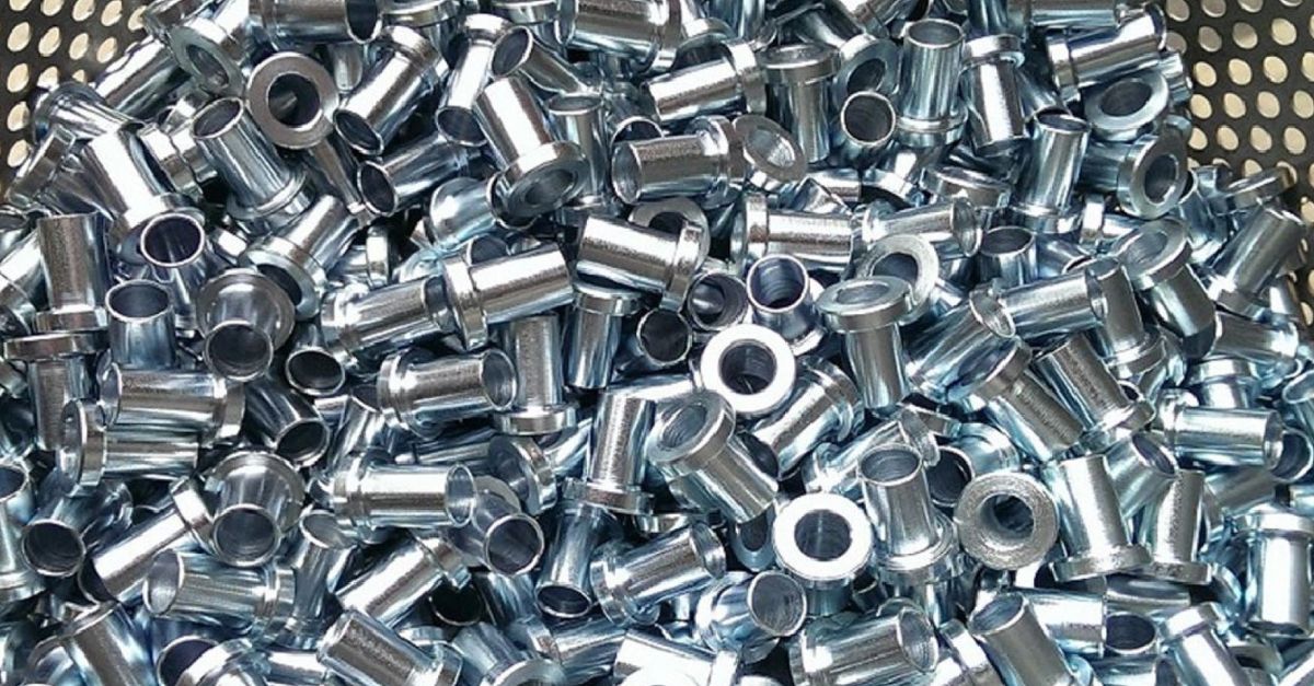 Řešení problémů při alkalickém zinkování